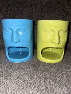BIA Cordon Bleu Ceramic Face Mugs With Open Mouth Cookie Holder (set of 2)